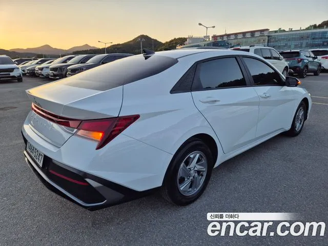 Hyundai AVANTE Новый Avante (CN7) 1.6 LPi (Для проката) — Фото автомобиля 5