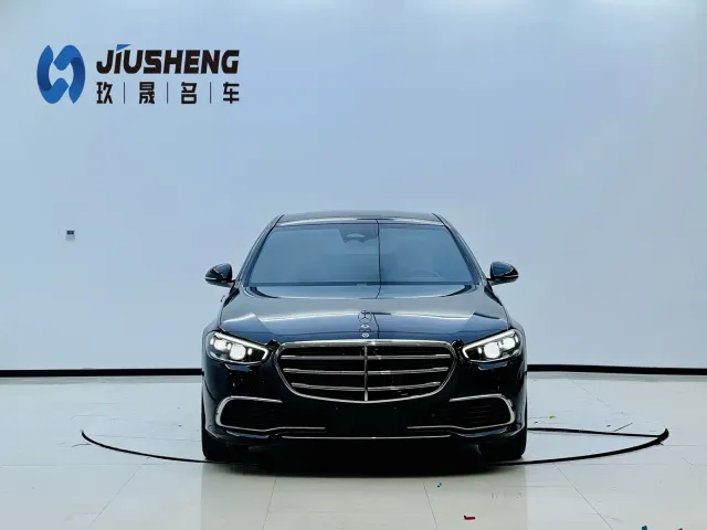 Mercedes-Benz S-Class — Фото автомобиля 2