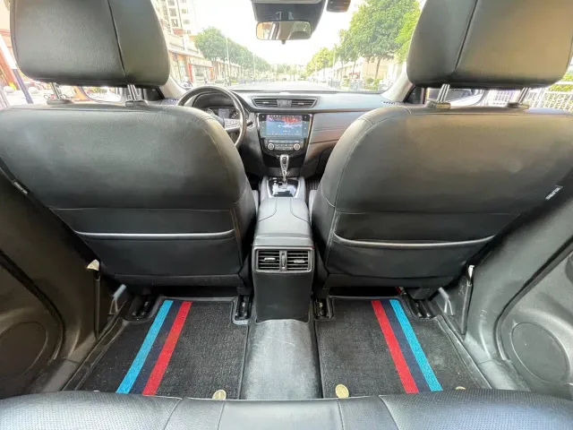 Nissan X-Trail — Фото автомобиля 9