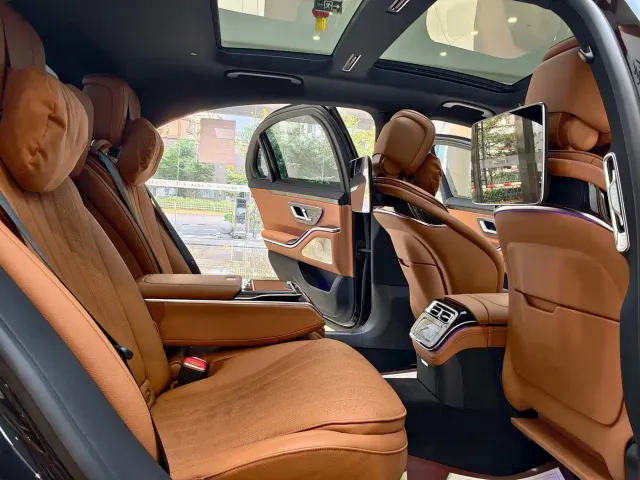 Mercedes-Benz S-Class — Фото автомобиля 10