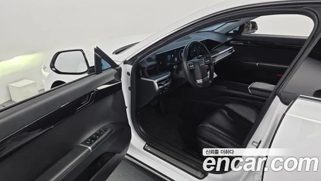 Hyundai Grandeur GN7 — Фото автомобиля 15