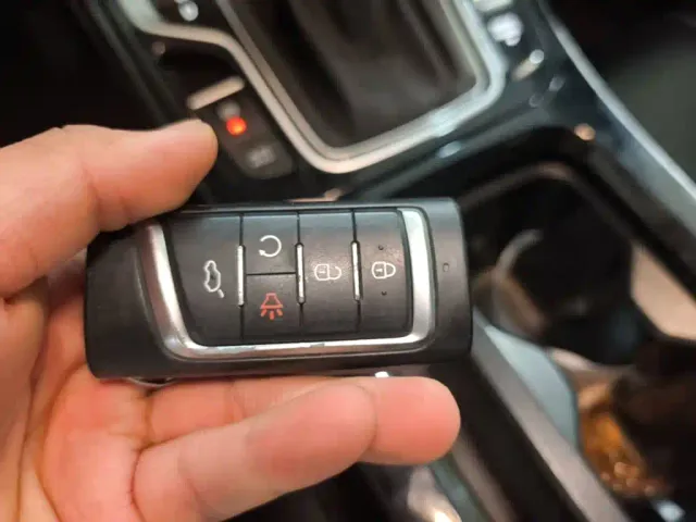 GAC Trumpchi M6 — Фото автомобиля 8