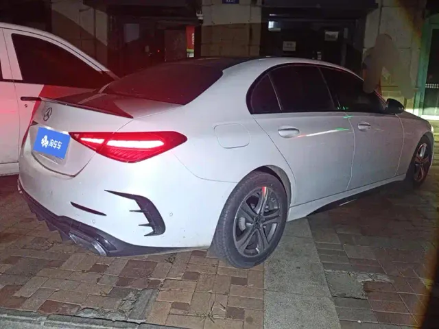 Mercedes-Benz C-Class — Фото автомобиля 3