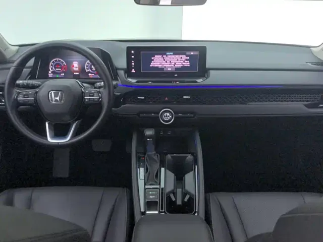 Honda Accord — Фото автомобиля 12