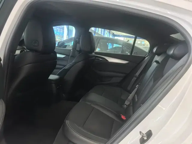 Cadillac CT5 — Фото автомобиля 5