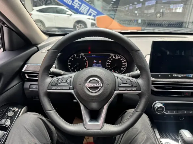 Nissan Teana — Фото автомобиля 13