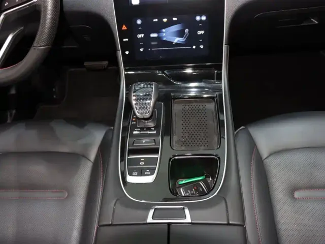 GAC Trumpchi GS4 PLUS — Фото автомобиля 14