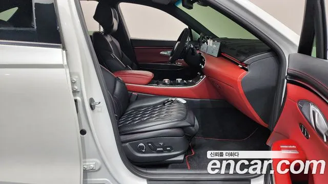 Genesis GV70 — Фото автомобиля 26