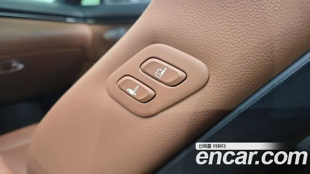 Genesis GV70 — Фото автомобиля 28