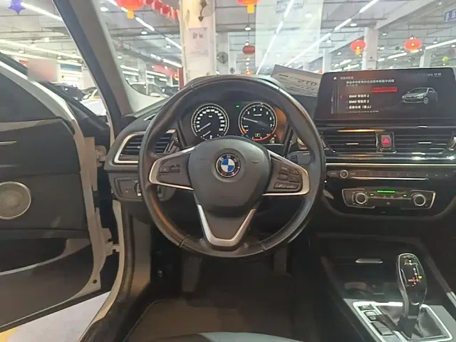 BMW 1 Series — Фото автомобиля 10