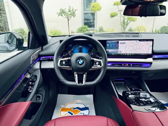 BMW 5 Series — Фото автомобиля 21