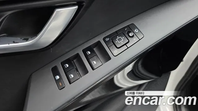 Kia Niro — Фото автомобиля 27