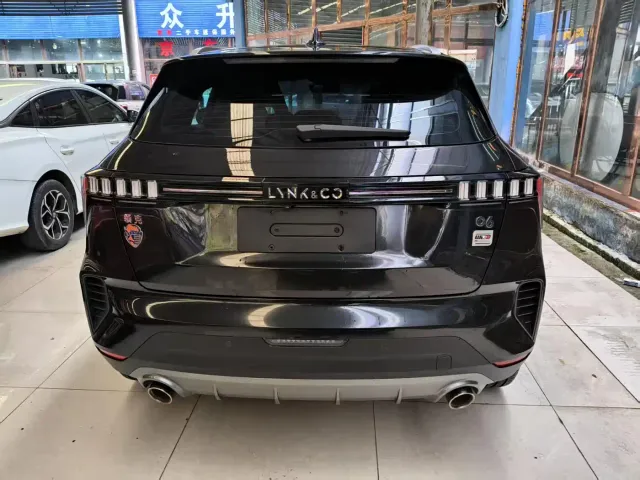 Lynk & Co 06 — Фото автомобиля 12