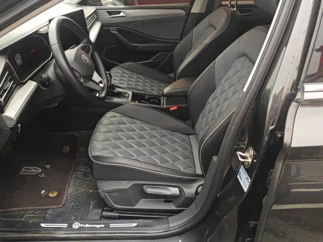 Volkswagen Sagitar — Фото автомобиля 7