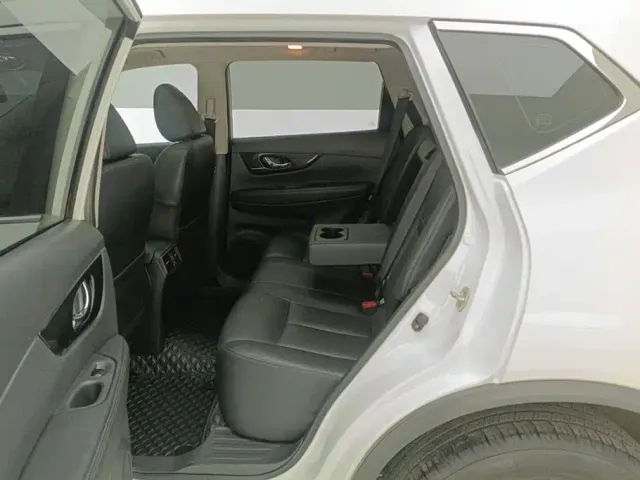 Nissan X-Trail — Фото автомобиля 11