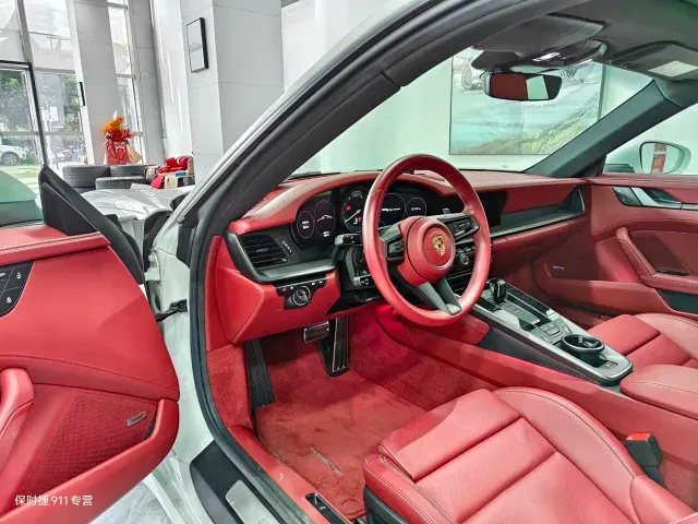 Porsche 911 — Фото автомобиля 8