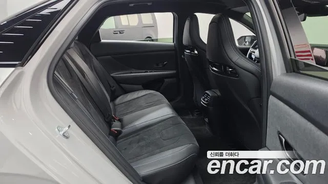 Hyundai Avante CN7 — Фото автомобиля 17