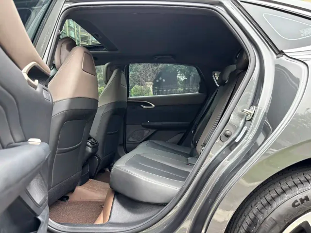 Changan Eado — Фото автомобиля 10