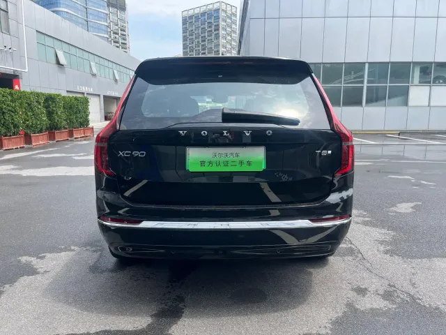 Volvo XC90 — Фото автомобиля 4