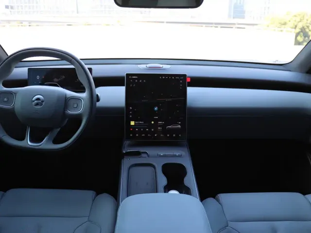 Nio ET5 Touring — Фото автомобиля 8
