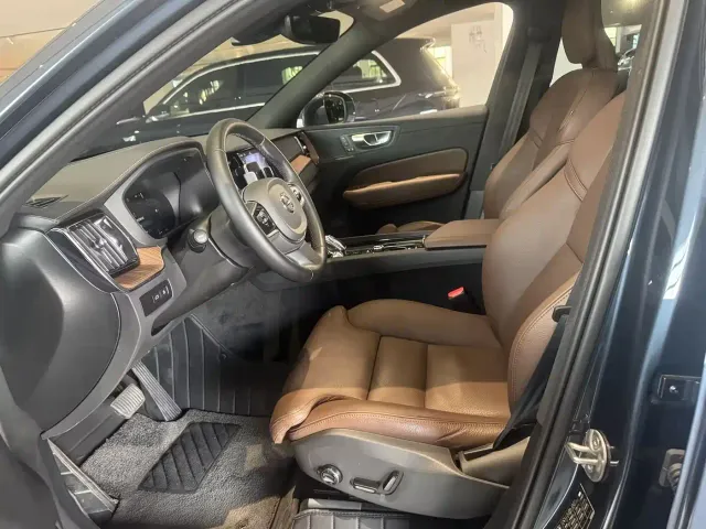 Volvo XC60 — Фото автомобиля 6