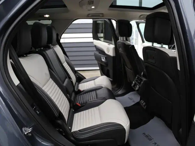 Land Rover Discovery — Фото автомобиля 24