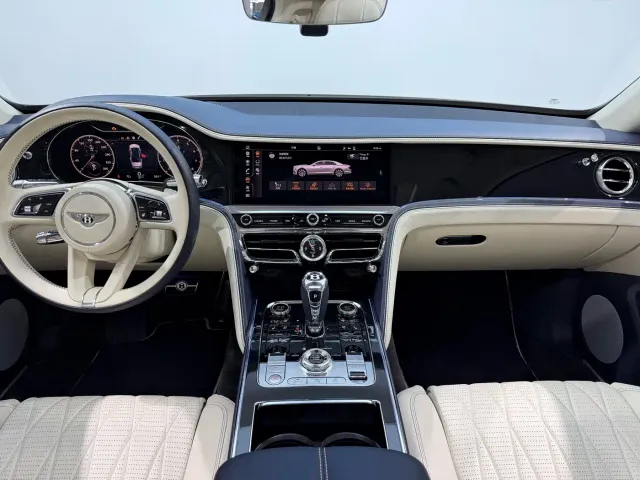 Bentley Flying Spur — Фото автомобиля 7