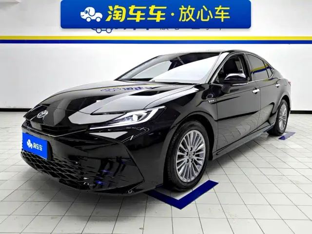 Фотография автомобиля — Toyota Camry