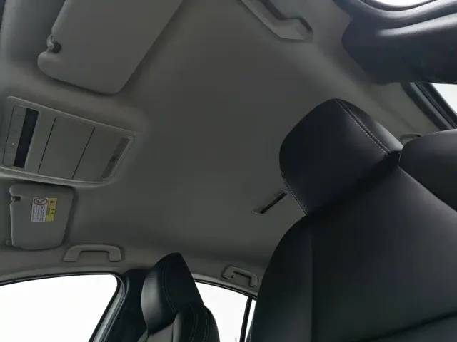 Mazda Axela — Фото автомобиля 14