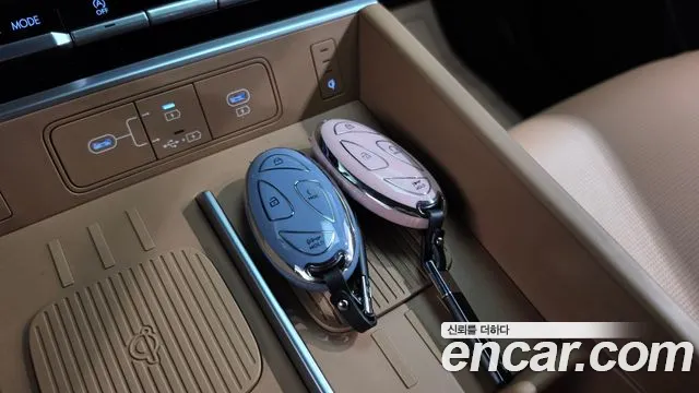 Hyundai Santafe Santa Fe (MX5) Бензин 2.5T 2WD — Фото автомобиля 5