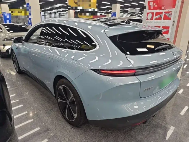 Nio ET5 Touring — Фото автомобиля 4
