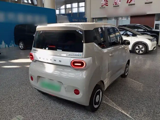 Wuling Hongguang Mini EV — Фото автомобиля 6