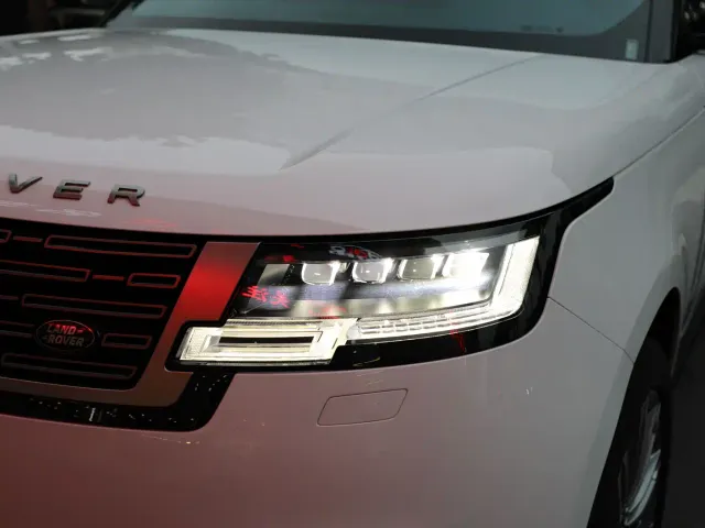Land Rover Range Rover — Фото автомобиля 13