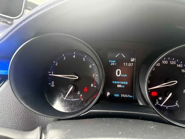 Toyota C-HR — Фото автомобиля 6