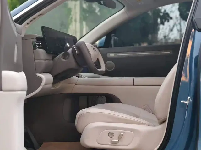 IM Motors LS6 — Фото автомобиля 4