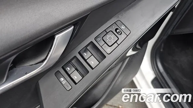 Kia Niro — Фото автомобиля 12