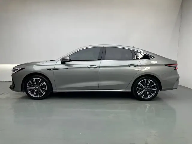 Chery Arrizo 8 — Фото автомобиля 3