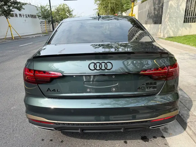Audi A4L — Фото автомобиля 6