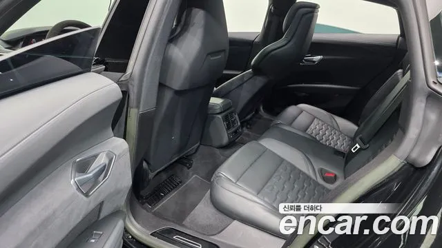 Audi e-tron GT — Фото автомобиля 18