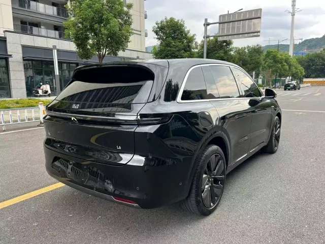 Li Auto L6 — Фото автомобиля 7