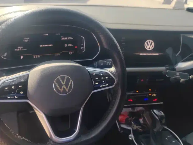 Volkswagen Passat — Фото автомобиля 12