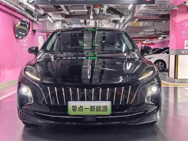 Hongqi E-QM5 — Фото автомобиля 2