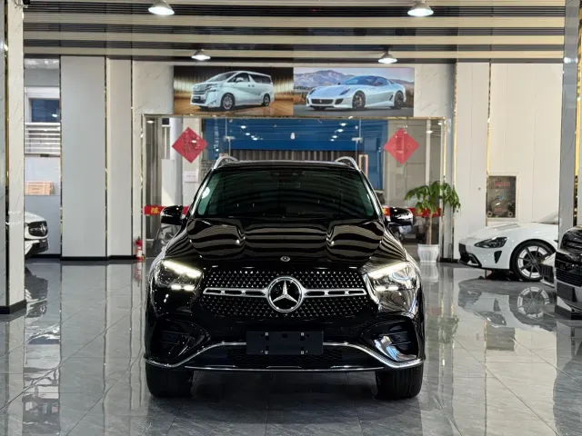 Mercedes-Benz GLE-Class — Фото автомобиля 2