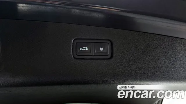 Genesis GV70 2.5T Бензин 2WD — Фото автомобиля 20