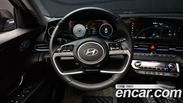 Hyundai Avante CN7 — Фото автомобиля 19