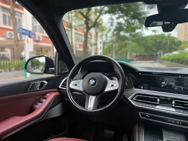 BMW X5 — Фото автомобиля 6