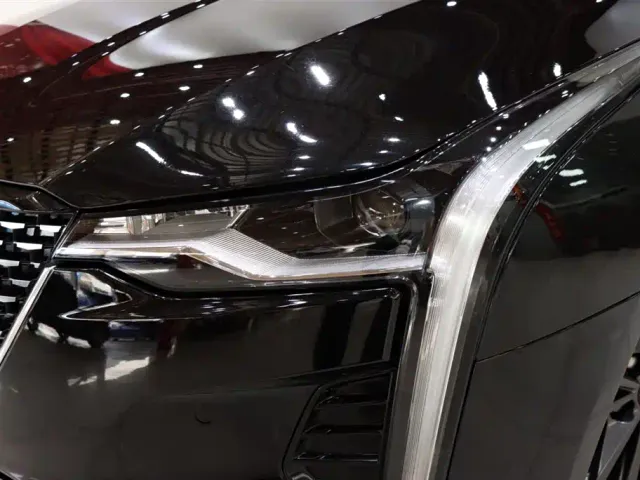 Cadillac CT4 — Фото автомобиля 18