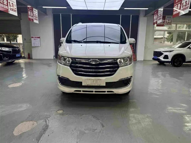 JAC Refine M3 — Фото автомобиля 2