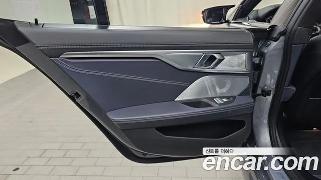 BMW 8-Series — Фото автомобиля 20