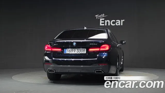 BMW 5-Series 5 серия (G30) 523d xDrive M Sport — Фото автомобиля 4